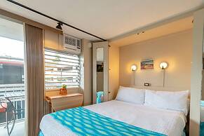 Lewers Street - Suite 401