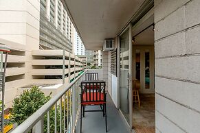 Lewers Street - Suite 401