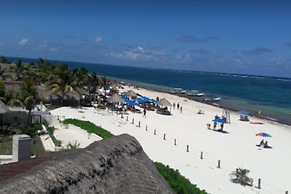 Hotel & Beach Club Ojo de Agua