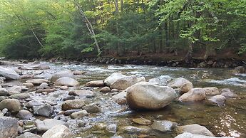 Franconia Notch Motel