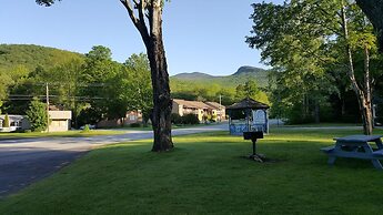 Franconia Notch Motel