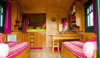 Hébergements Insolites Domaine Arvor SPA