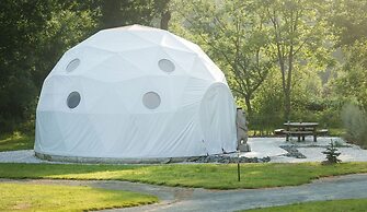 Hébergements Insolites Domaine Arvor SPA