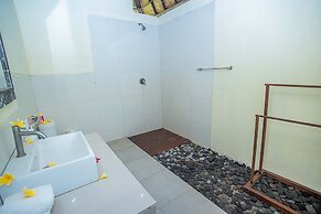 D'Muncuk Huts Lembongan