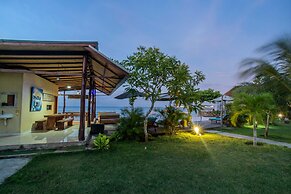 D'Muncuk Huts Lembongan