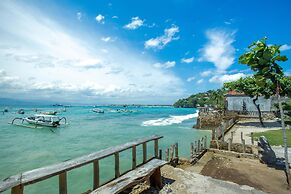 D'Muncuk Huts Lembongan