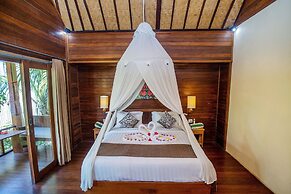 D'Muncuk Huts Lembongan