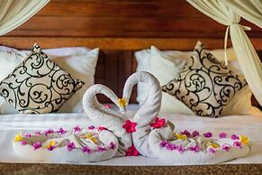 D'Muncuk Huts Lembongan