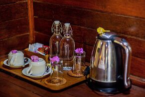 D'Muncuk Huts Lembongan