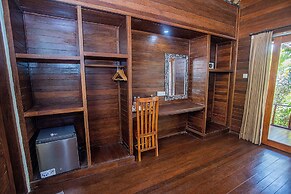 D'Muncuk Huts Lembongan