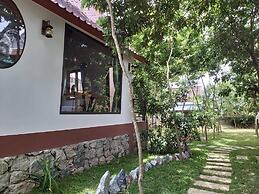 Tropical Valley Homestay