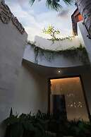 Onesouth Boutique Hotel Pulau merah