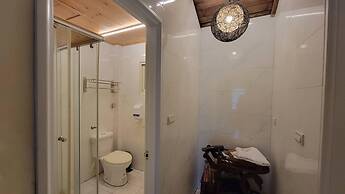 Lohas Gallery Long Stay Hostel