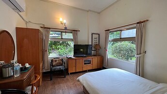 Lohas Gallery Long Stay Hostel