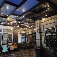 Lohas Gallery Long Stay Hostel