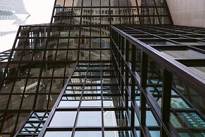 Executive Condo in the Heart of Downtown