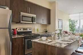 Executive Condo in the Heart of Downtown