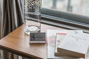 Luxurious 2-bedroom Condo