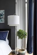 Luxurious 2-bedroom Condo