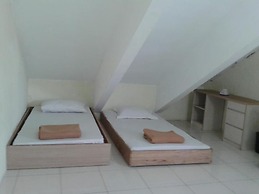 Rumah Tawa Guesthouse 2