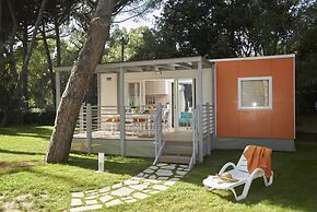 Baia Domizia Camping Village