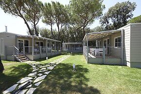 Baia Domizia Camping Village