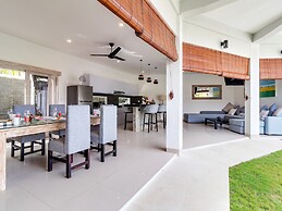 Hiburan Villas by Villa Finder