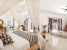 Villa Hiburan 1 by Villa Finder