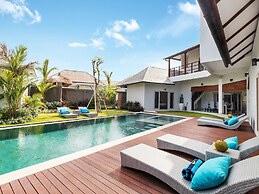 Villa Hiburan 1 by Villa Finder