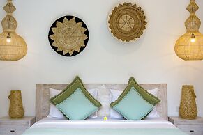 Villa Hiburan 2 by Villa Finder