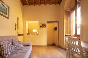 Romantic Pitti by Mmega