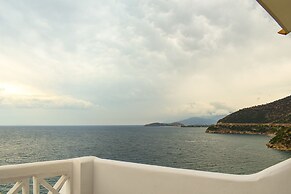 Muses Seaside Villas