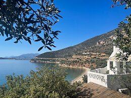 Muses Seaside Villas