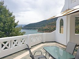 Muses Seaside Villas