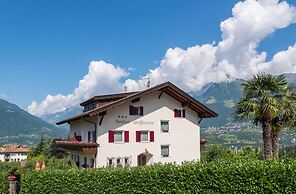 Guesthouse Pension Grafenstein