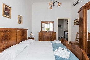 Le Grazie Apartments in Superb Location