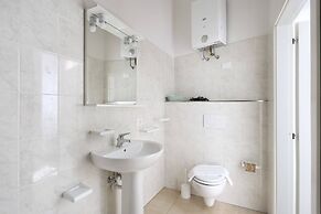 Le Grazie Apartments in Superb Location