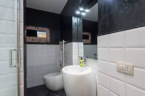 Art Gallery Apartment in Florence