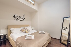 Art Gallery Apartment in Florence