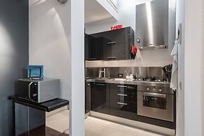 Art Gallery Apartment in Florence