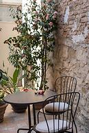 Art Gallery Apartment in Florence