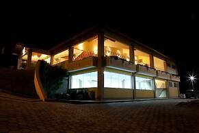 Refúgio do Saci Hotel