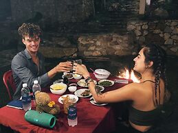 Ba Be Lakeside Bungalow