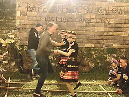 Ba Be Lakeside Bungalow