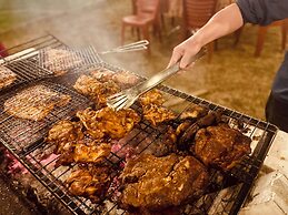 Ba Be Lakeside Bungalow