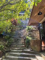 Ba Be Lakeside Bungalow