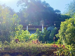 Ba Be Lakeside Bungalow