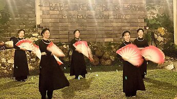 Ba Be Lakeside Bungalow