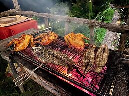 Ba Be Lakeside Bungalow