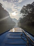 Ba Be Lakeside Bungalow